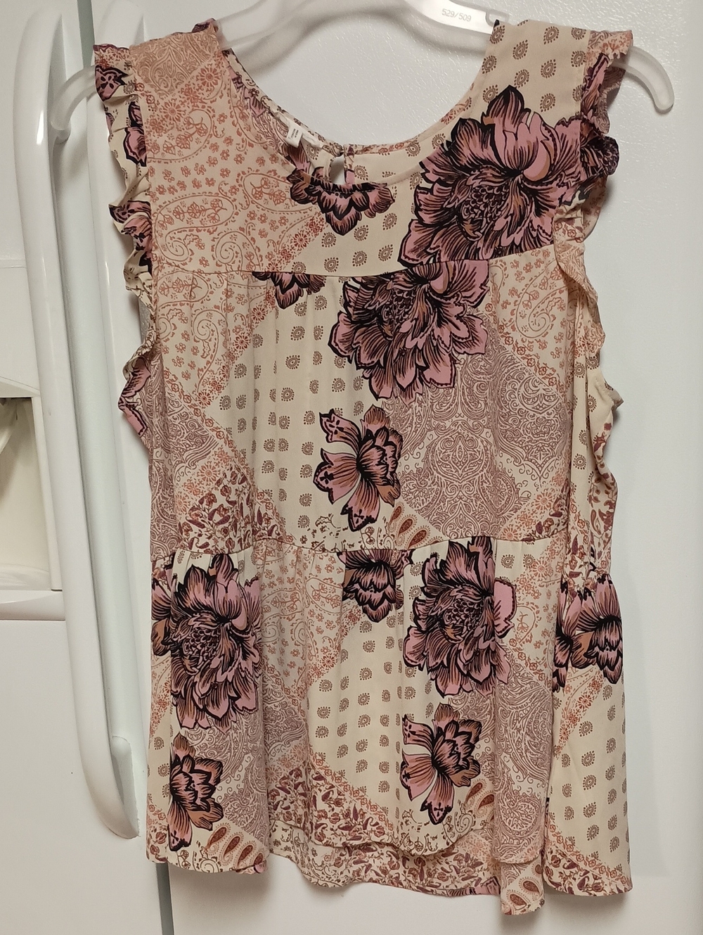 Maurices Cream and Pink Floral Patchwork Ruffle Blouse. Women's Size XXL